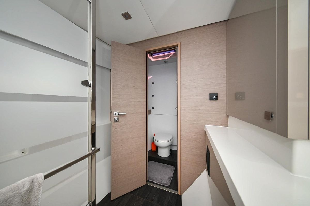 2019 Fountaine Pajot 46 