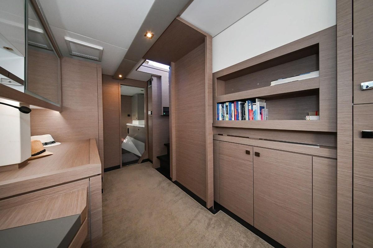 2019 Fountaine Pajot 46 