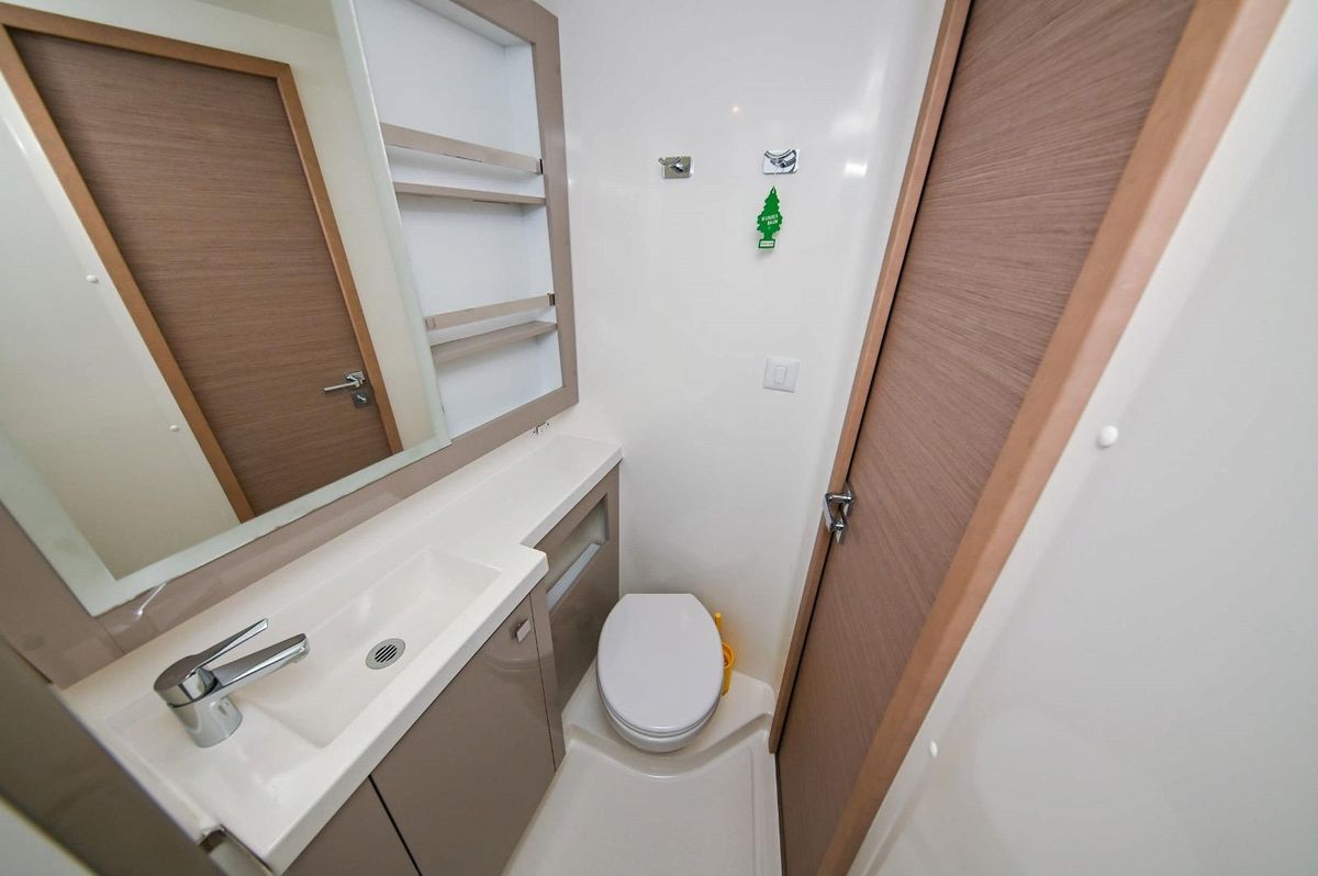 2019 Fountaine Pajot 46 