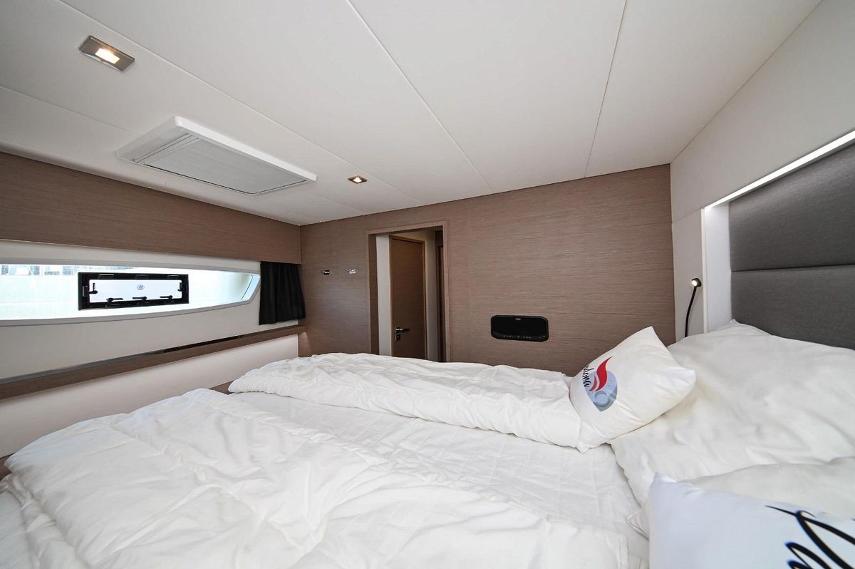 2019 Fountaine Pajot 46 