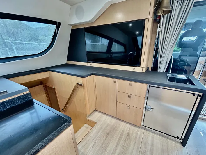 Feel So Good Yacht Photos Pics 