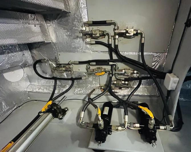 Feel So Good Yacht Photos Pics 