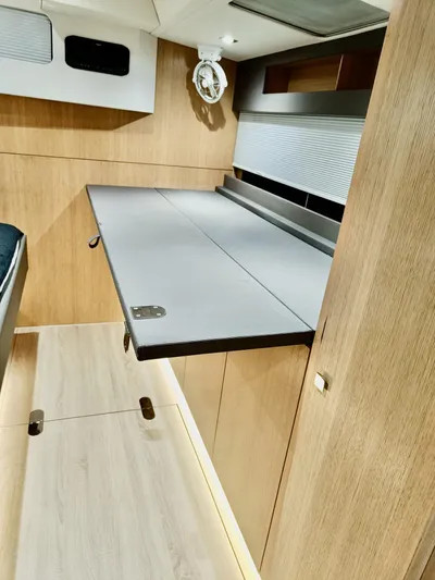 Feel So Good Yacht Photos Pics Port aft cabin