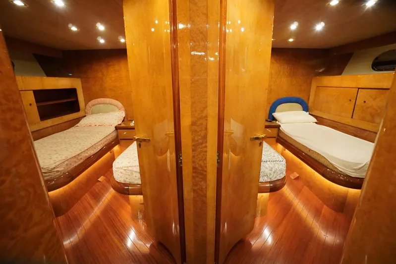  Yacht Photos Pics 16