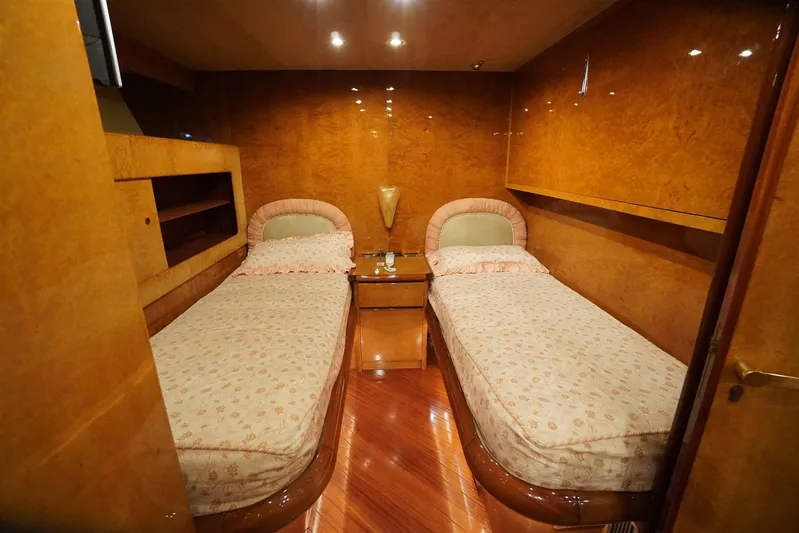  Yacht Photos Pics 17