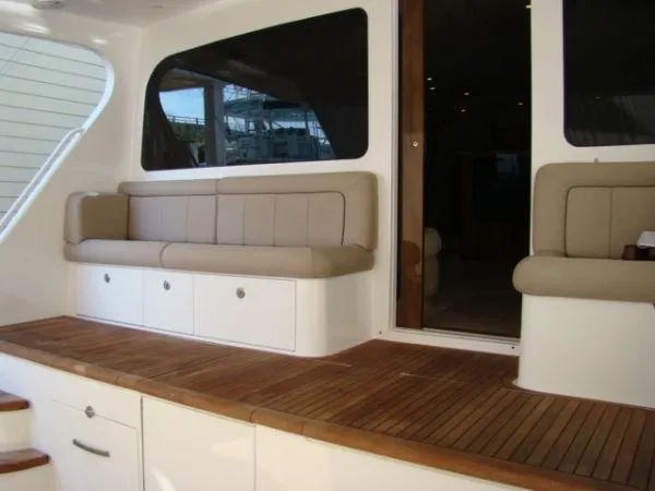 Davis 70 Yacht Photos Pics Mezzanine