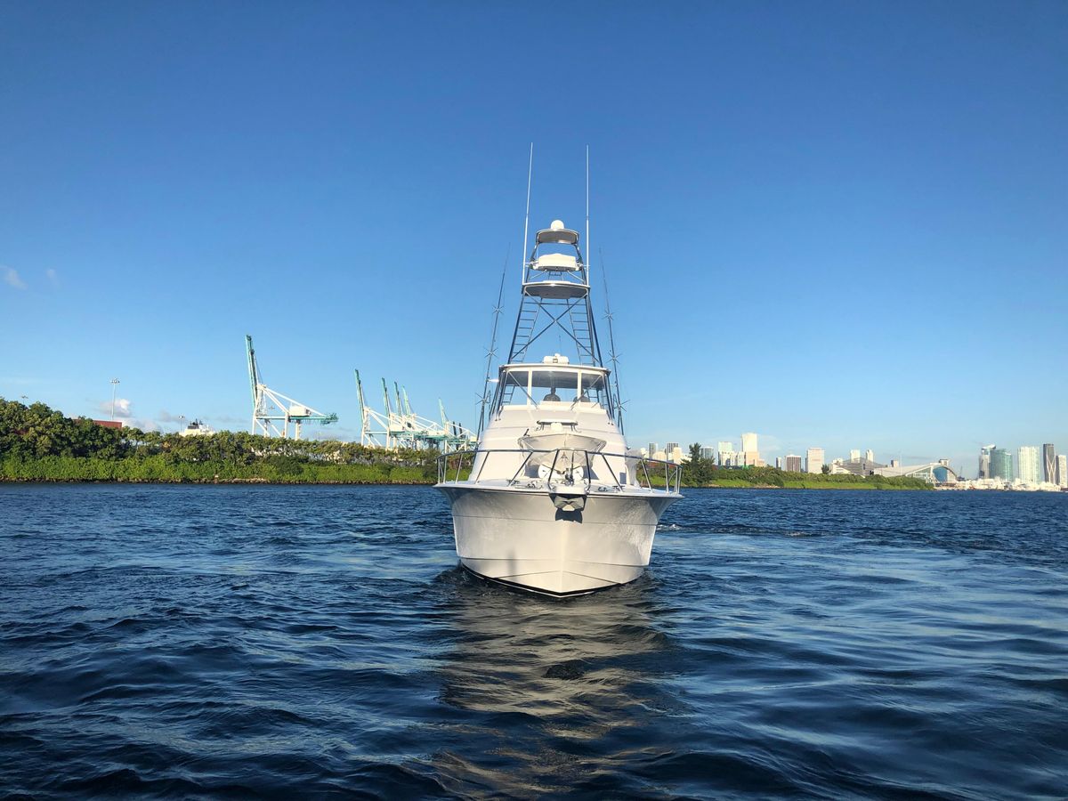 2006 Hatteras 64 