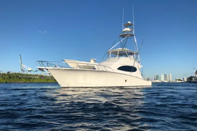 Hatteras 64 Convertible
