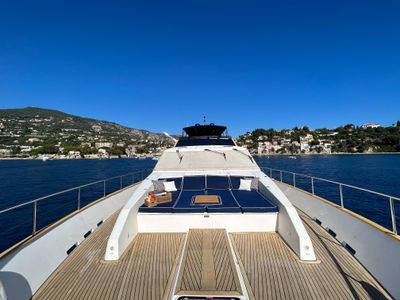 Yacht