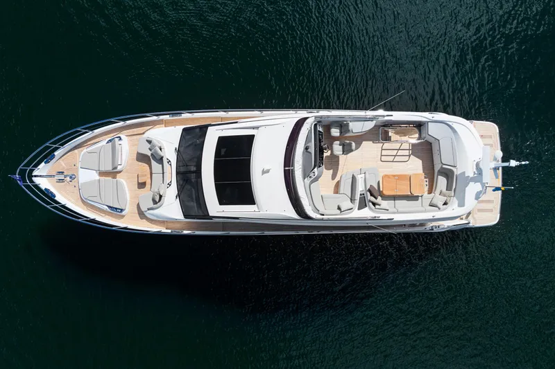 S72515 Yacht Photos Pics 