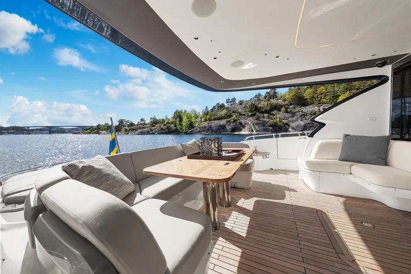 S72515 Yacht Photos Pics 