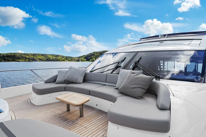 S72515 Yacht Photos Pics 