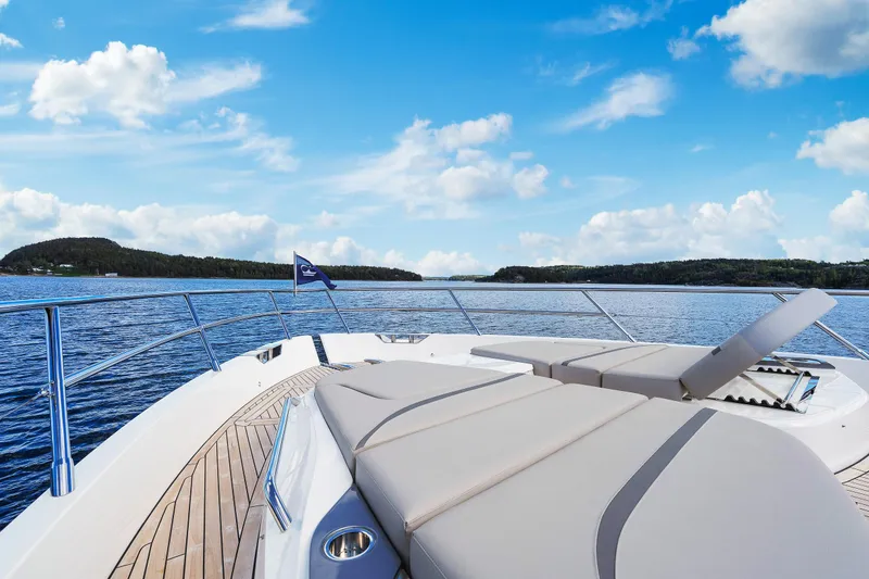 S72515 Yacht Photos Pics 