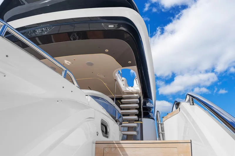 S72515 Yacht Photos Pics 