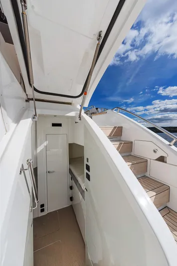 S72515 Yacht Photos Pics 