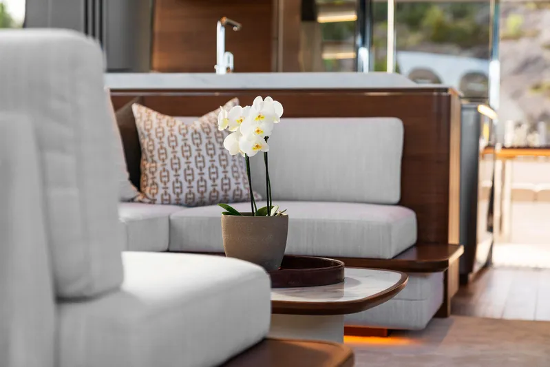 S72515 Yacht Photos Pics 