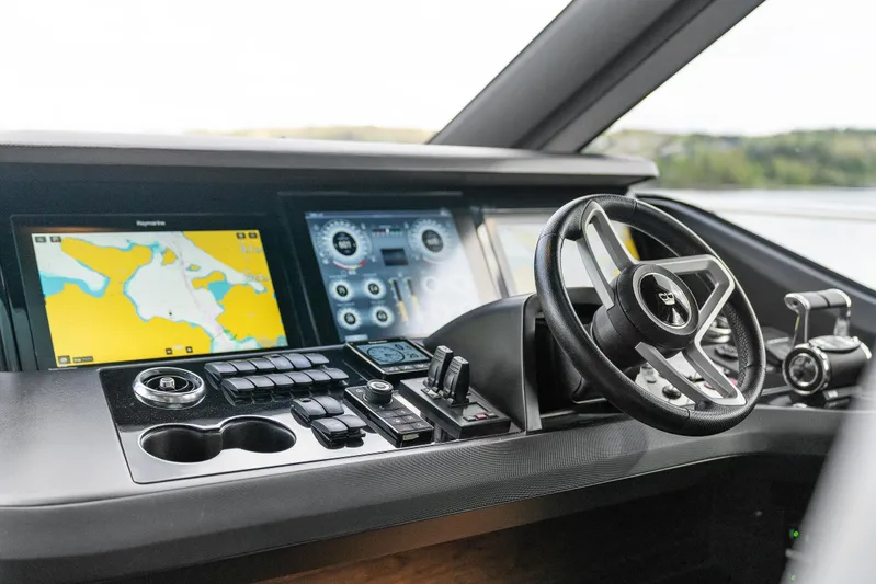 S72515 Yacht Photos Pics 