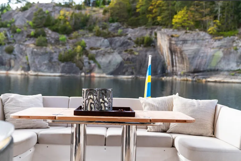 S72515 Yacht Photos Pics 