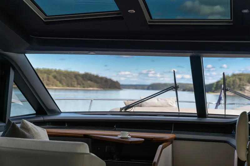 S72515 Yacht Photos Pics 