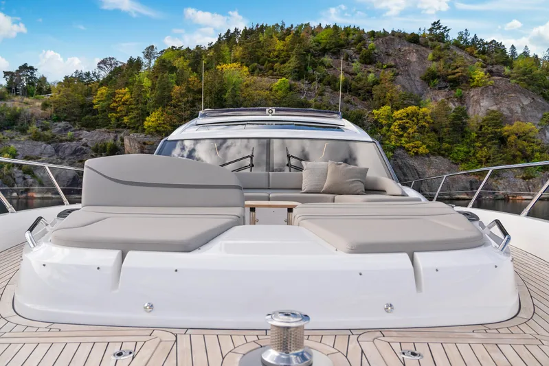 S72515 Yacht Photos Pics 