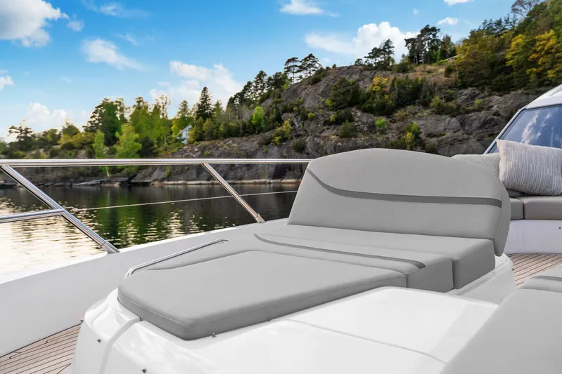 S72515 Yacht Photos Pics 