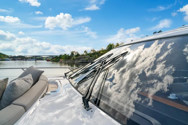 S72515 Yacht Photos Pics 