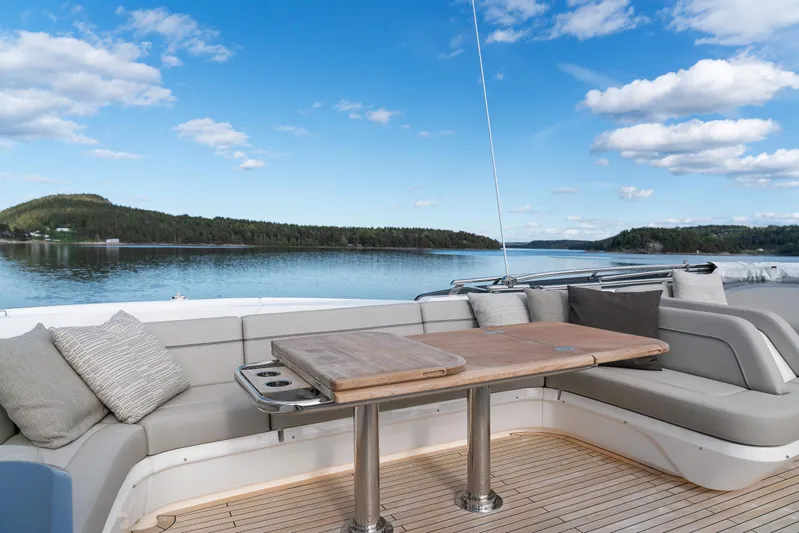 S72515 Yacht Photos Pics 