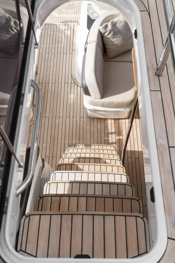 S72515 Yacht Photos Pics 