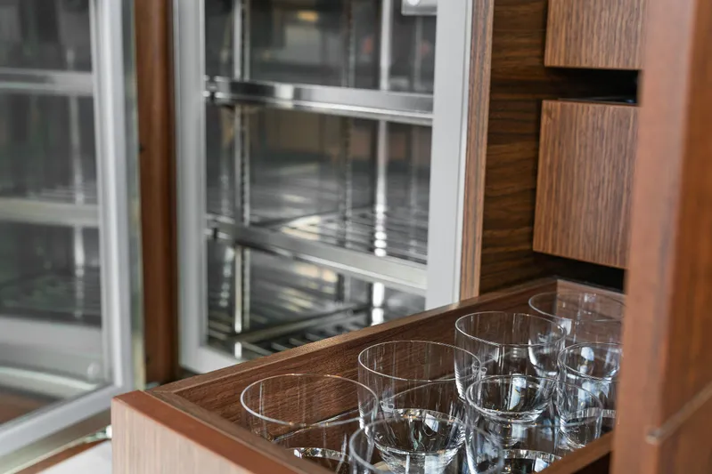 S72515 Yacht Photos Pics 