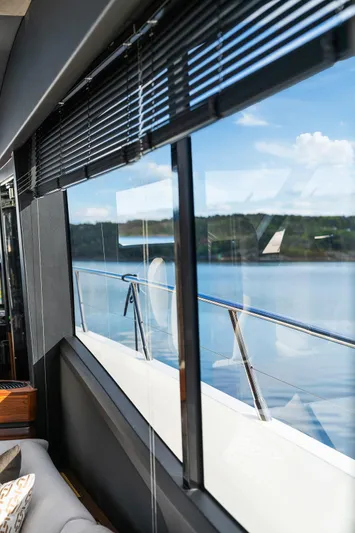 S72515 Yacht Photos Pics 