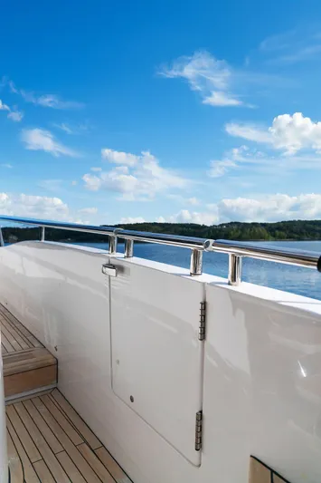 S72515 Yacht Photos Pics 