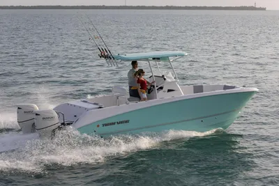 Twin Vee 240 GFX CC