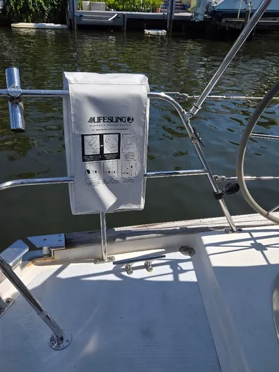 Sans Cles Yacht Photos Pics Safety Gear