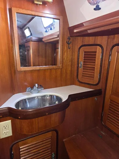 Sans Cles Yacht Photos Pics 