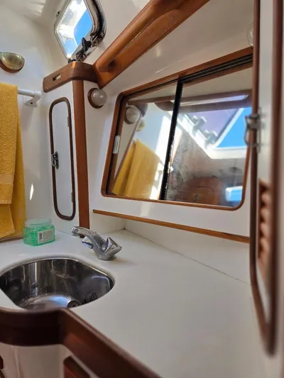 Sans Cles Yacht Photos Pics Vanity Forward