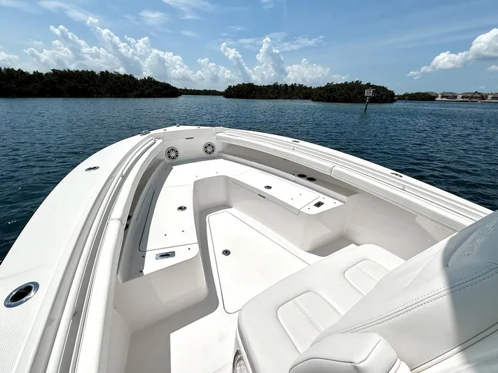 Galati Yacht Sales Trade Yacht Photos Pics 2024 Regulator 23 Bow