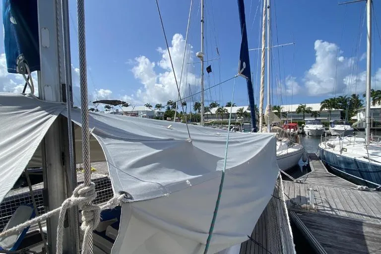 Vento Yacht Photos Pics Bénéteau Océanis 423 de 2006