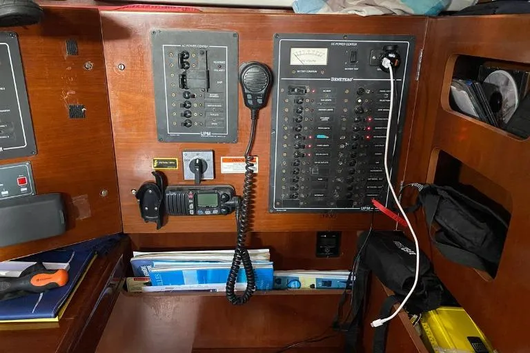 Vento Yacht Photos Pics Bénéteau Océanis 423 de 2006