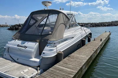 Regal 3760 Commodore