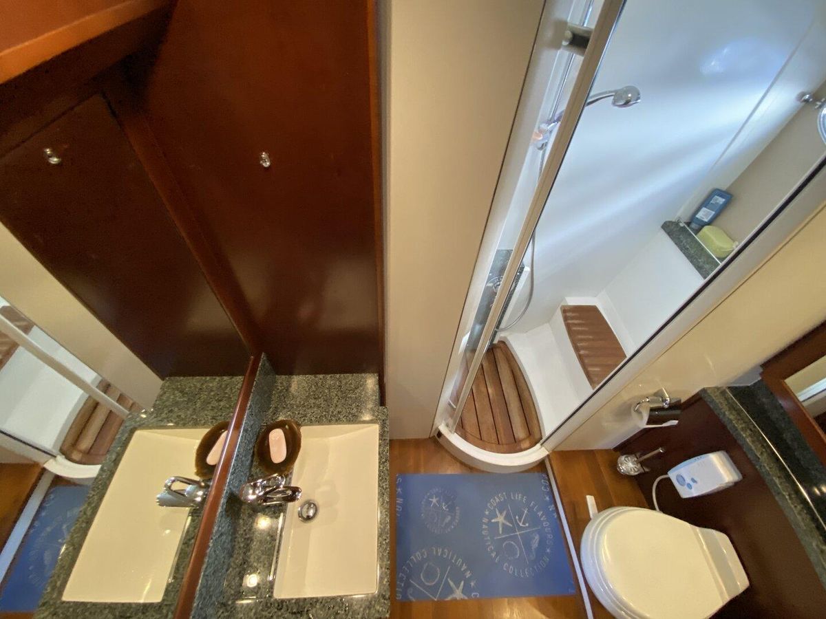 2007 Princess 66 