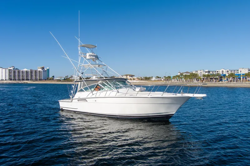 Freebird Yacht Photos Pics 1997 43 Hatteras Sport Express Freebird Profile