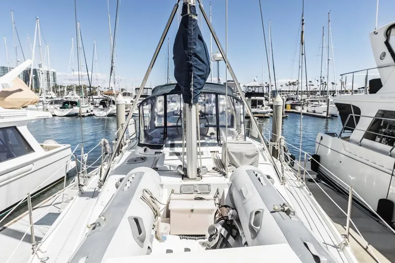 Romanc'n The Zea Yacht Photos Pics Sailboat docked in marina, Hunter 456 model, 1997, surrounded by other boats.