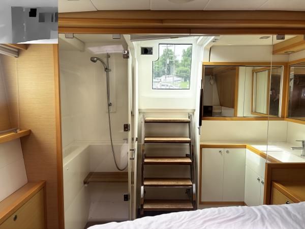 2012 Lagoon 56 
