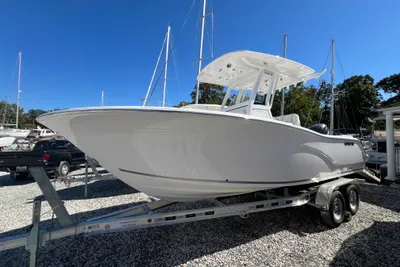 Sea Fox 228 Commander