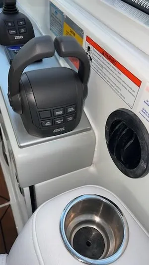 Bella Blue Yacht Photos Pics Boat control panel with throttle and cup holder, Formula 45, 2010 model.