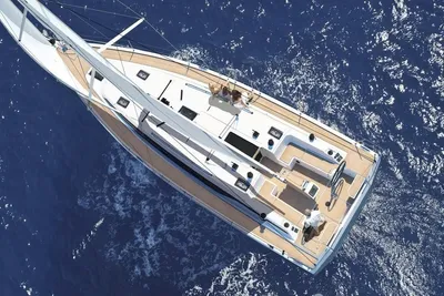 2025 Bavaria C42