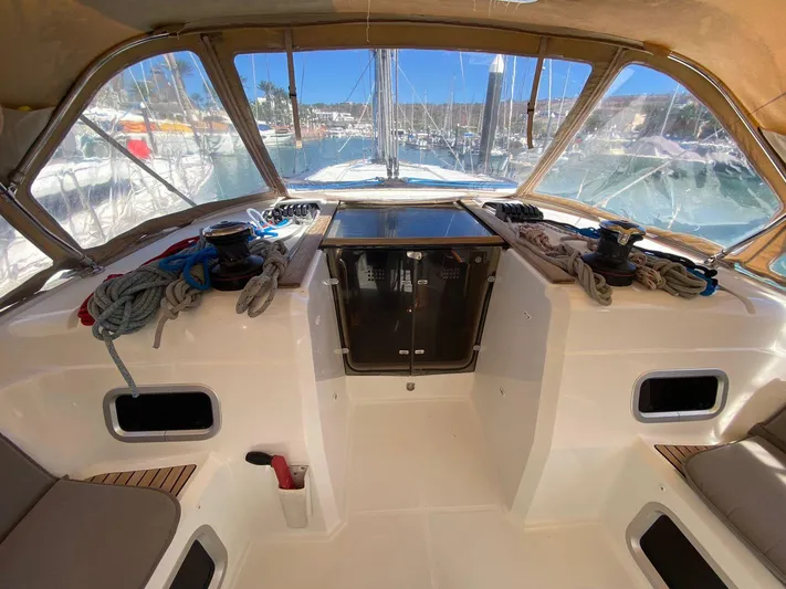 Zanzibar 2 Yacht Photos Pics Jeanneau Sun Odyssey 519