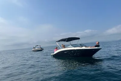 2022 Sea Ray SPX 190
