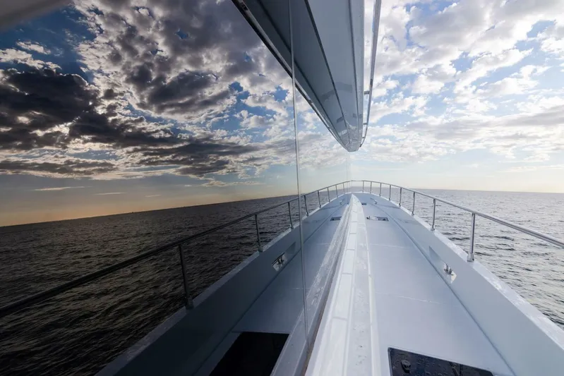 53s Iliad 2025 Yacht Photos Pics 