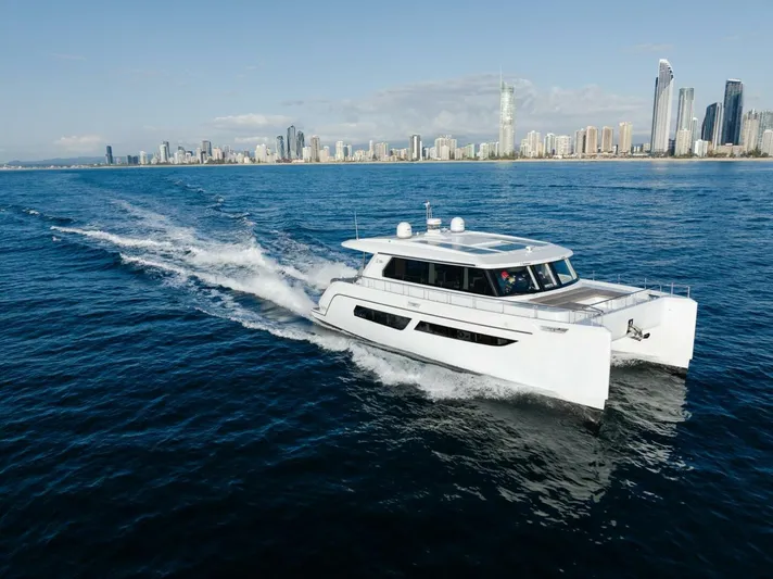 53s Iliad 2025 Yacht Photos Pics 